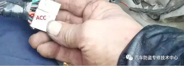 29100142ab76e44ada0104.jpeg